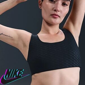 NWT Nike  Dri-FIT Alate All U Medium Support Sports Bra- BLACK